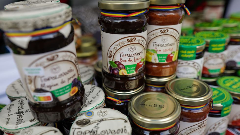 Războiul magiunului de Topoloveni cu ANPC și frații Murad continuă. Lunga luptă a unui produs protejat la nivel internațional