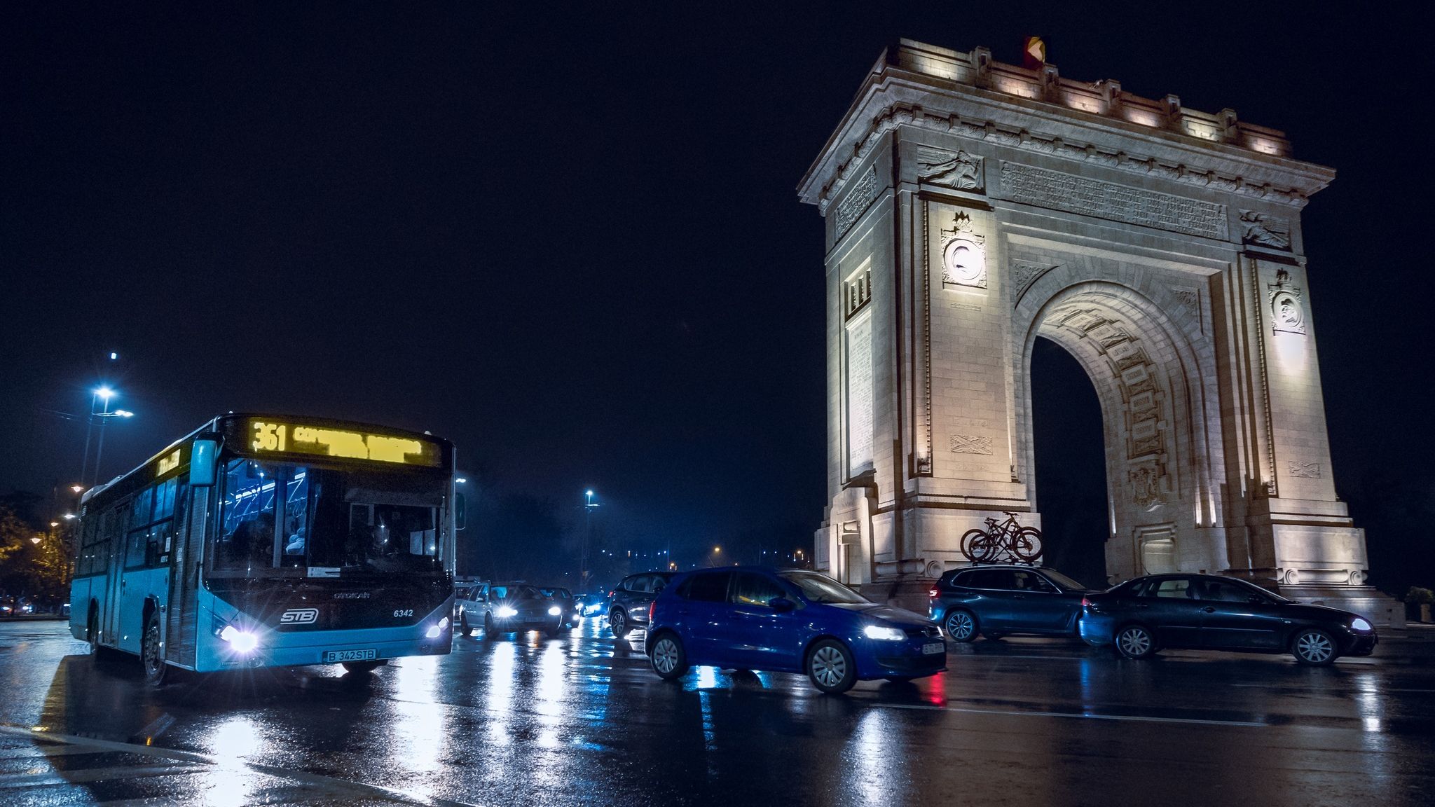 HARTĂ | Trei noi linii de autobuz de noapte, în București. Ce trasee vor avea liniile N120, N121 şi N122