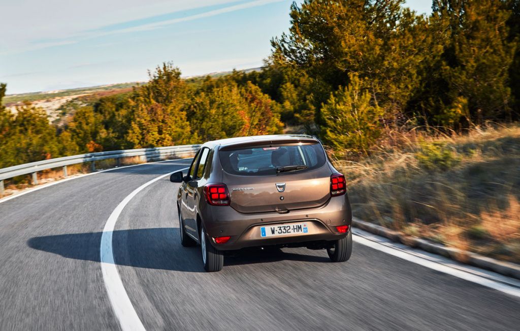 Dacia Duster EDC, Sandero facelift - Imagine 9