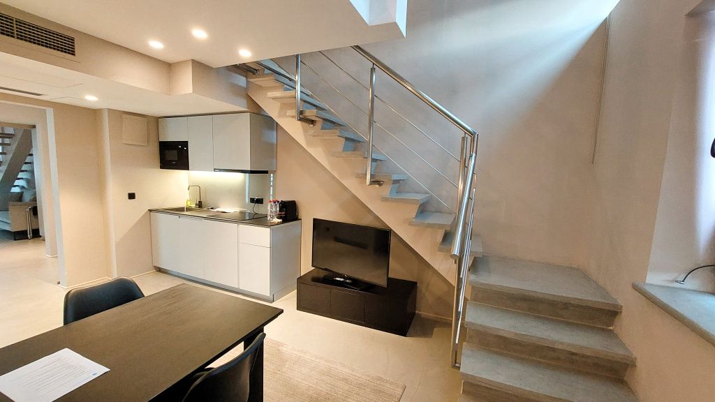 GALERIE FOTO | Cum arată apartamentele milionarei Anja Graf din centrul Capitalei - Imagine 14