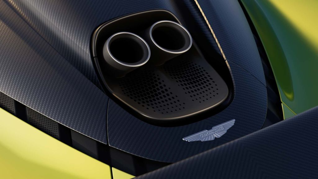 GALERIE FOTO | Aston Martin a adus Valhalla pe străzi cu un supercar de 1.064 CP - Imagine 13