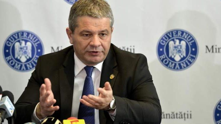 Cine si de ce i-a cerut demisia anul acesta lui Florian Bodog, ministrul Sanatatii?
