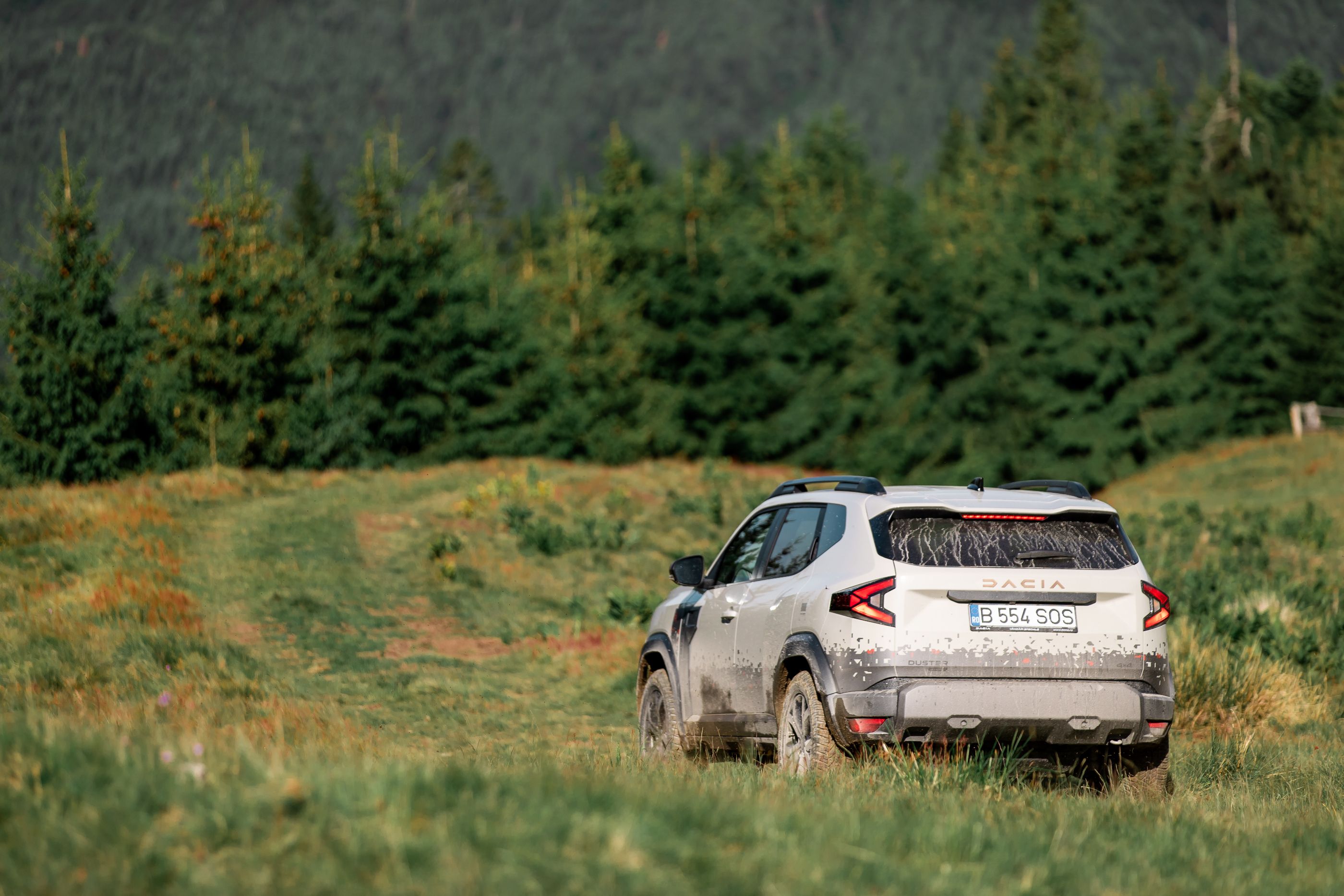 FOTO | Dacia Duster Spirit of Sand în mâinile unui campion mondial. Cum merge SUV-ul românesc pe teren accidentat - Poza 9