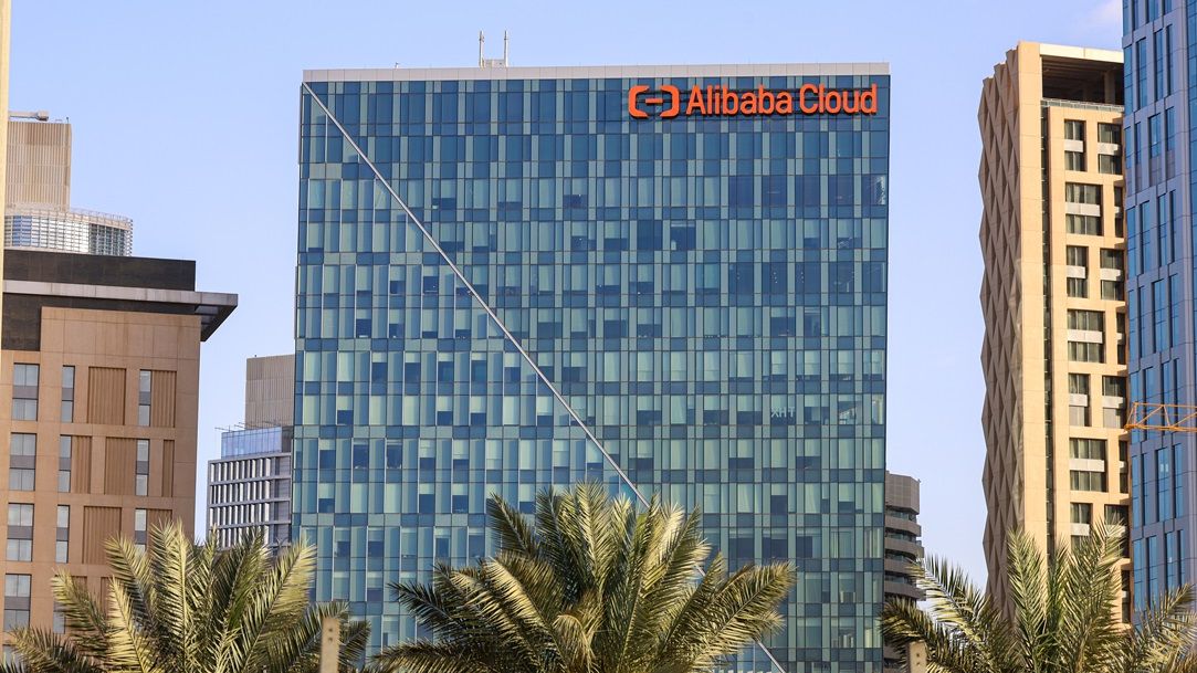 Vești proaste pentru americani: Lupta AI continuă. Alibaba anunță Qwen 2.5, o soluție mai bună decât DeepSeek