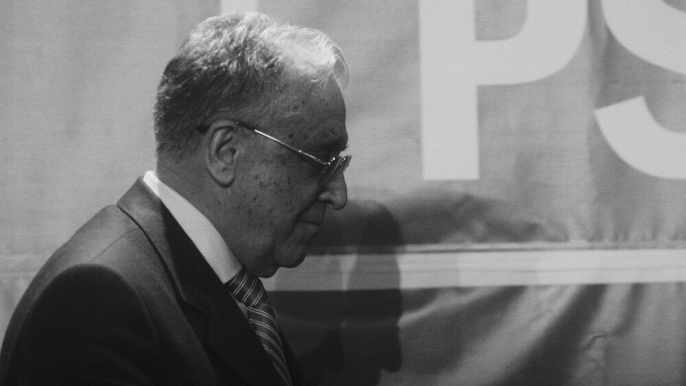 BREAKING Ion Iliescu a murit la vârsta 95 de ani. Viața fostului președinte: din copilărie până la moarte, Duminica Orbului, Mineriadele