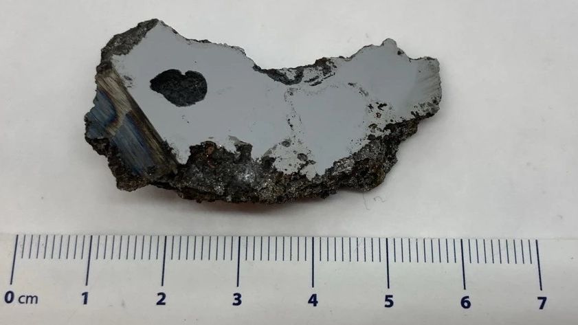 Oamenii de știință au descoperit două minerale nemaiîntâlnite pe pământ