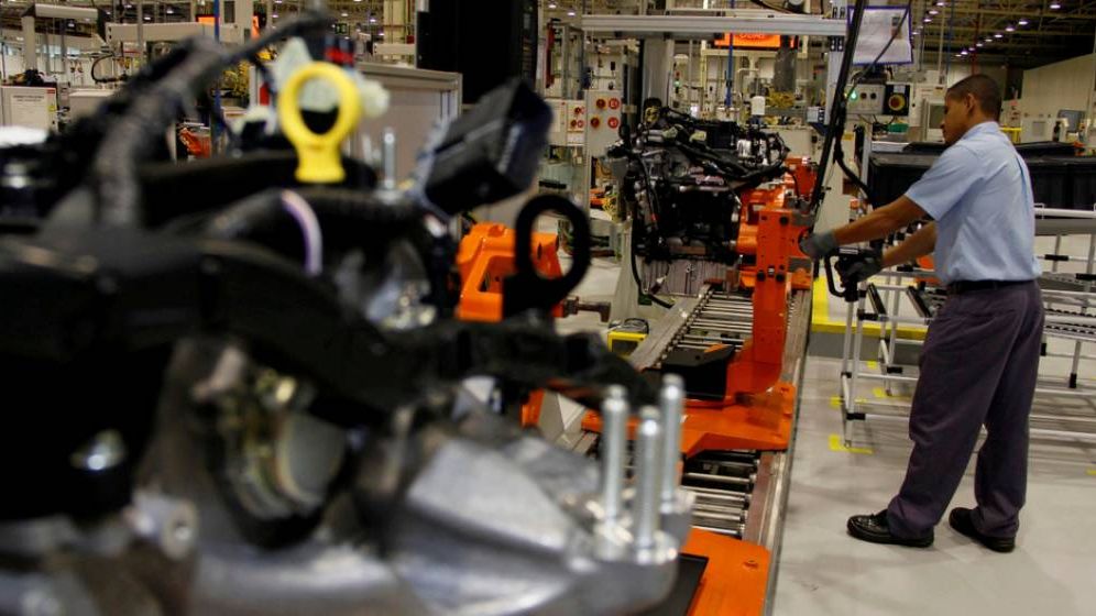 Concedieri la fabricile din România ale unui furnizor pentru Porsche și Tesla