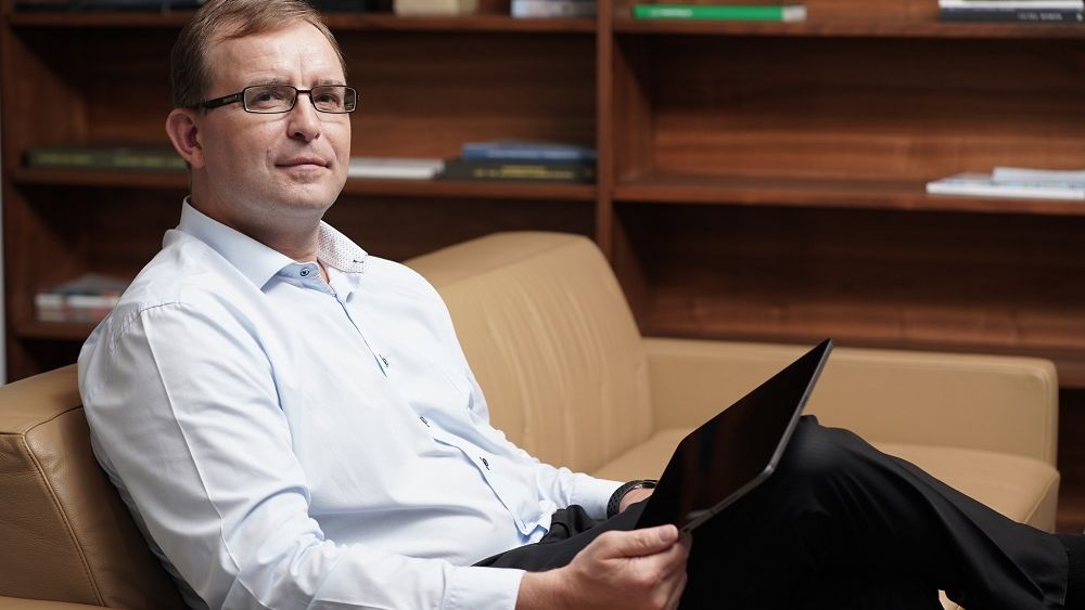 Ce fac managerii și antreprenorii în timpul liber | Ep. 3: Zdenek Romanek, Raiffeisen Bank România: Practic karate de 35 de ani