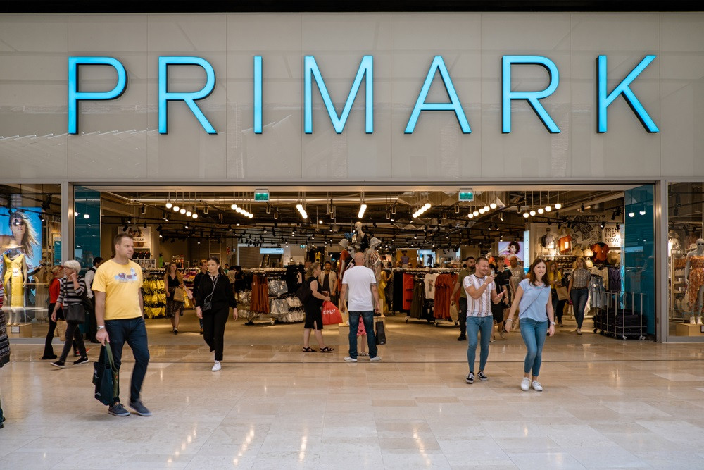 Primark atinge borna 500: retailerul care nu pariază pe online deschide un nou magazin