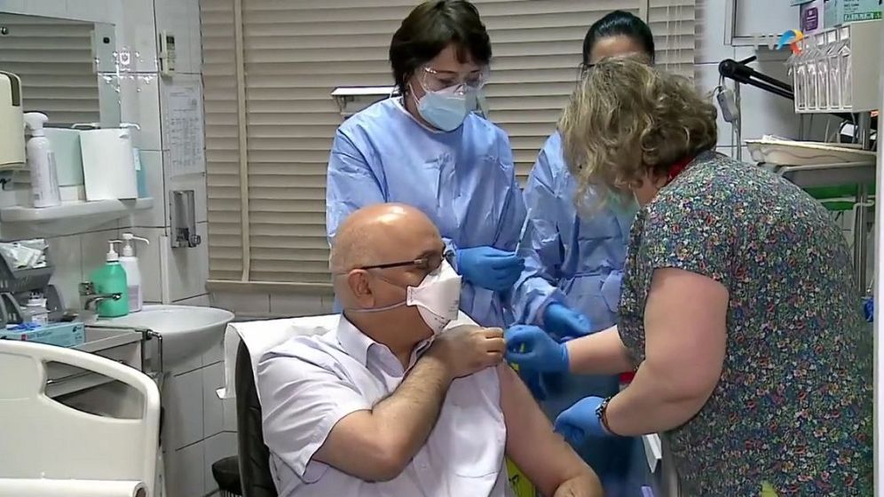 VIDEO | Raed Arafat s-a vaccinat anti-COVID-19