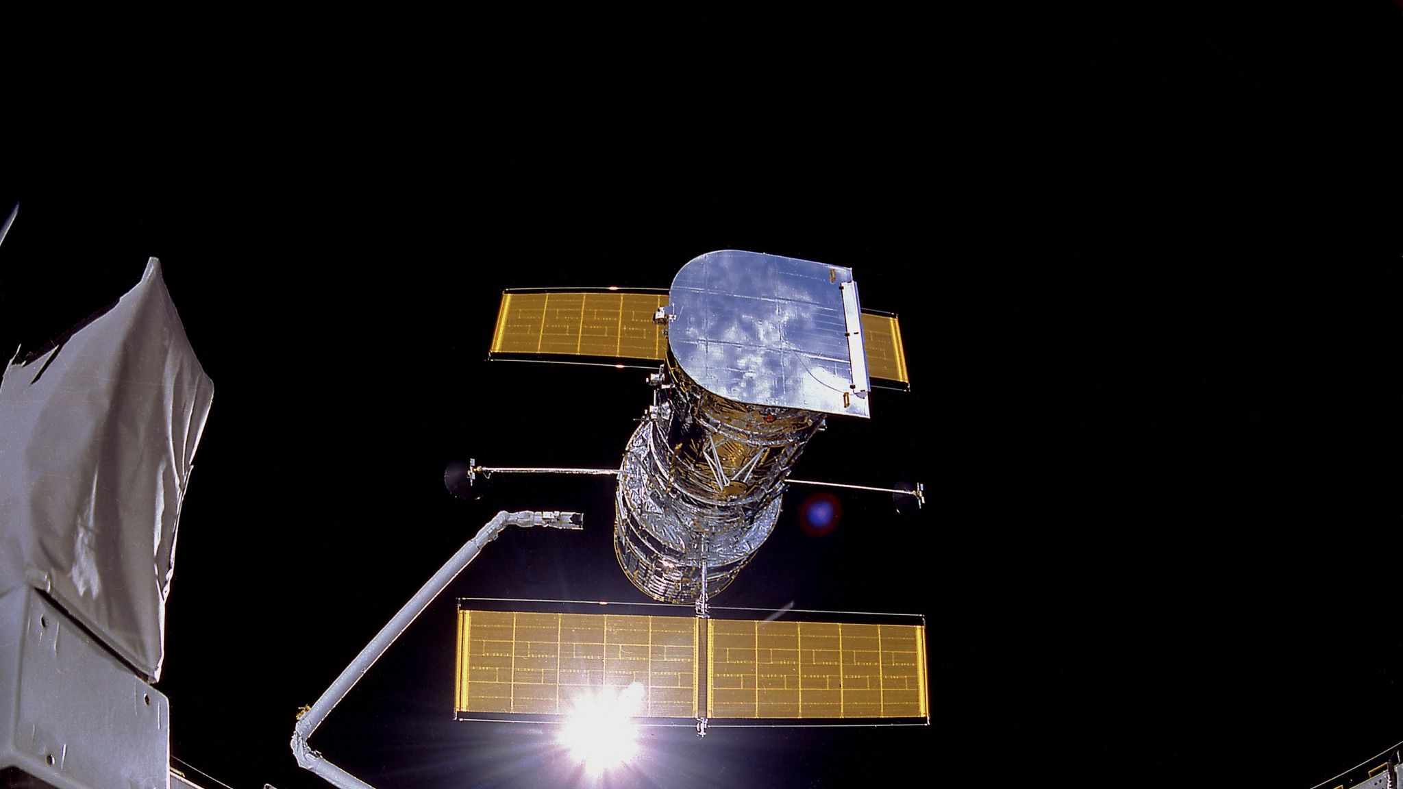 Reușită a telescopului Hubble: imagini cu cea mai îndepărtată stea descoperită vreodată. E de milioane de ori mai strălucitoare decât Soarele
