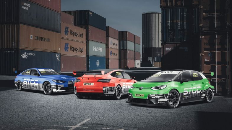 Suedezii vor să știe care este cea mai bună mașină electrică așa că le duc pe toate pe circuit