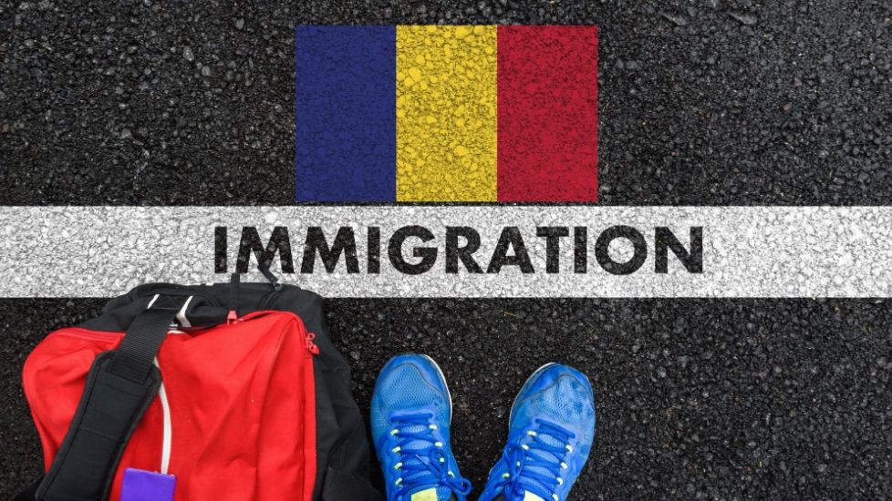 Regrete tardive: Ciolacu le cere iertare românilor din diaspora pentru că țara nu a fost în stare să-i țină acasă