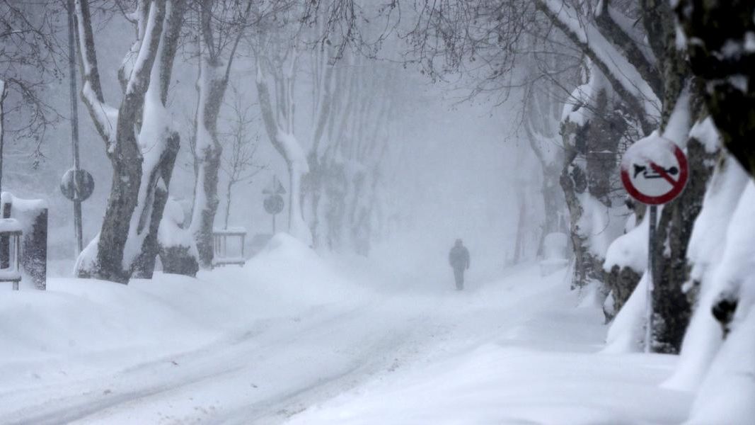 Cand vine iarna in Romania. Meteorologii spun ca isi va face aparitia mai curand decat au preconizat