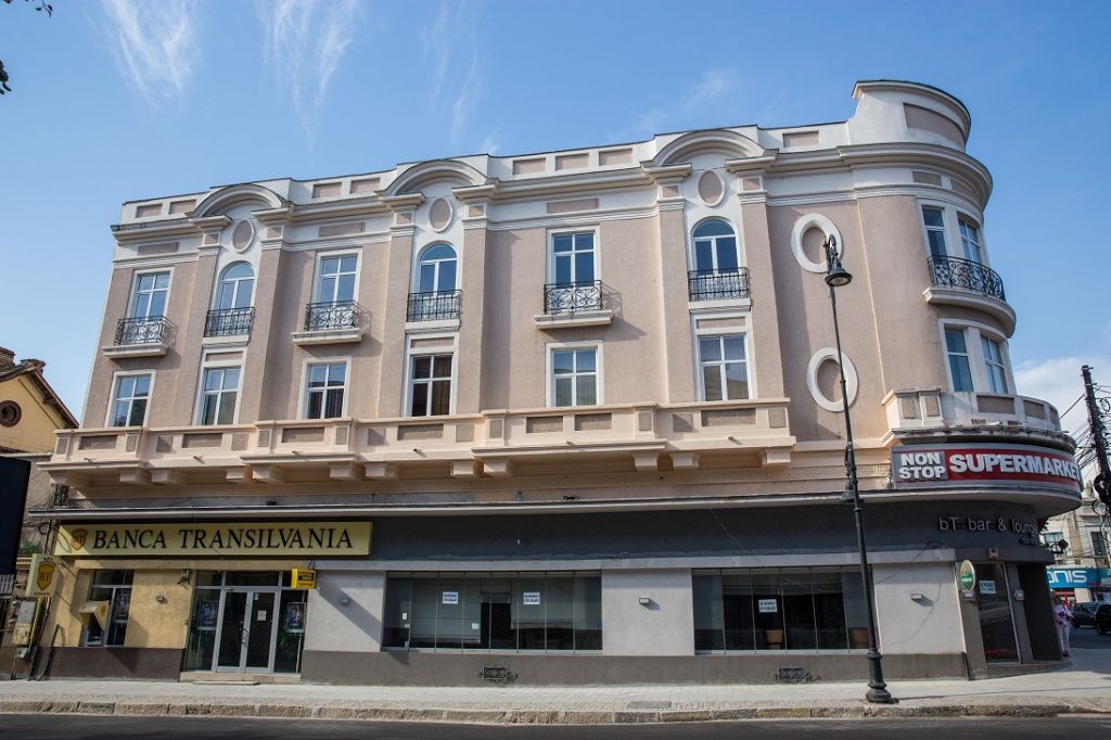 GALERIE FOTO | Hotel emblematic din centrul Constanței, scos la vânzare pentru 1,1 mil. euro - Imagine 10