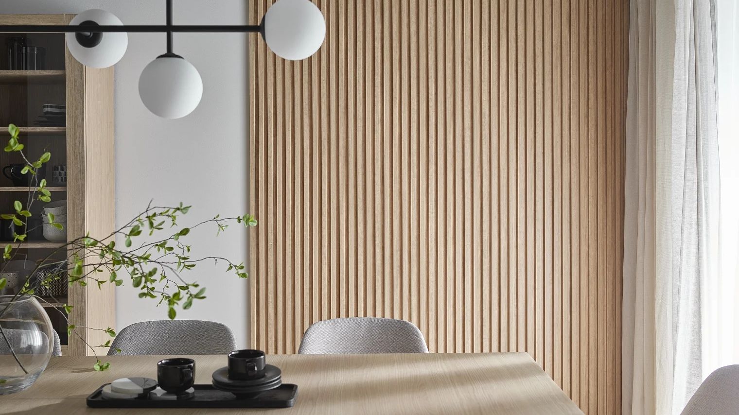 Riflaj Decorativ PVC pentru Perete: Avantaje, Montaj și Sfaturi Practice