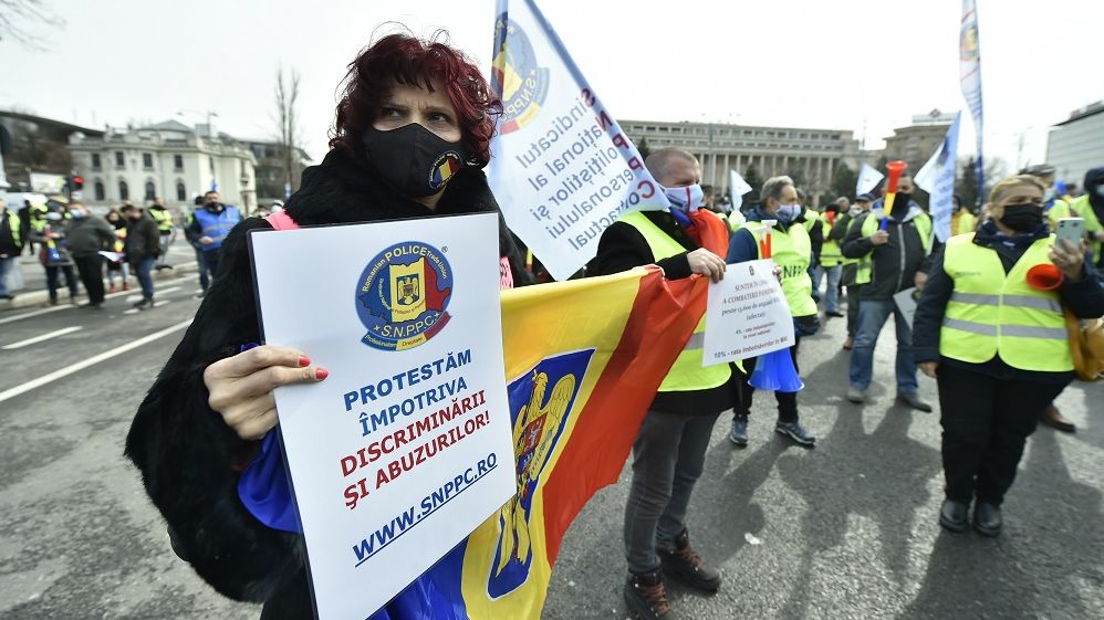 Jandarmii i-au amendat pe polițiștii care au protestat în Piața Victoriei