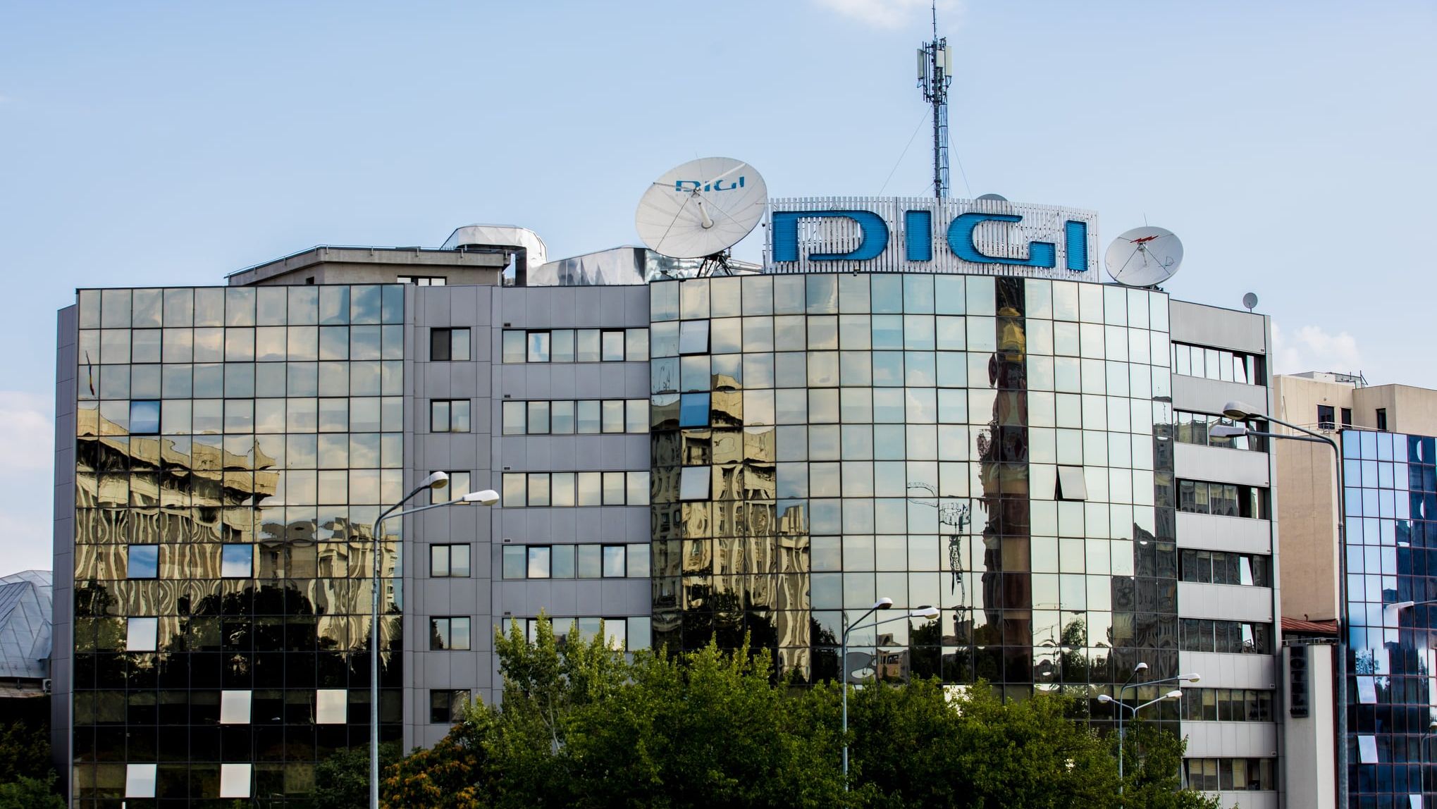 Programul SAFE: Digi România semnează cu SRI un contract de 200 de milioane de euro
