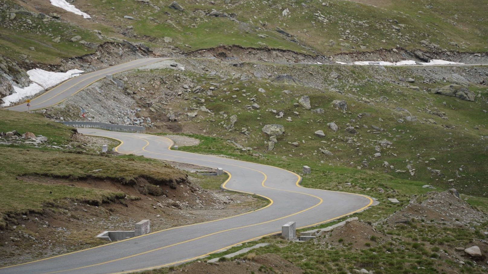 Restricții pe Transalpina din cauza vremii. CNAIR schimbă programul de circulație