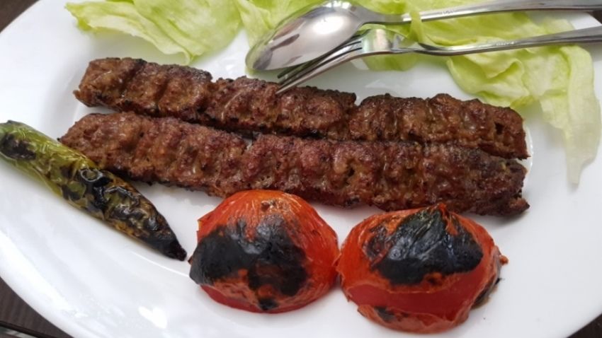 Review restaurant George Butunoiu: Teheran, restaurant persan