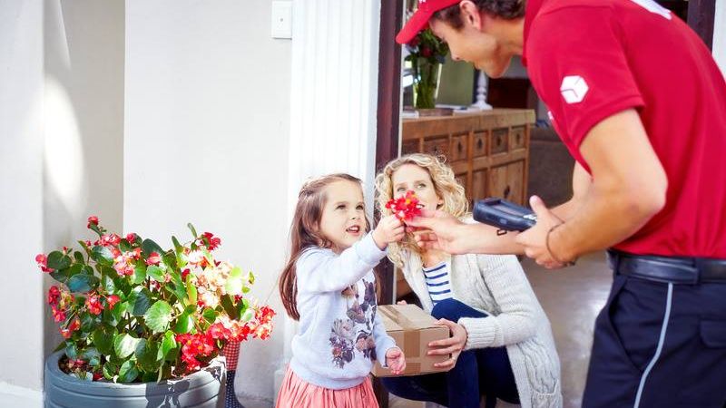 Livrarile de Valentine's Day si cele de 1-8 Martie au crescut volumele curierilor cu 28%