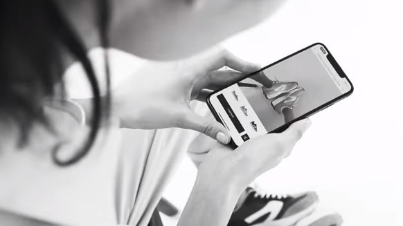 O nouă modalitate de shopping: Cum poți proba pantofi online fără să mai mergi în magazin