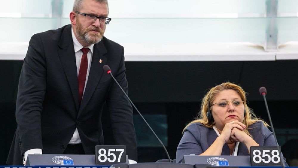 Diana Şoşoacă s-a plâns în Parlamentul European de decizia CCR prin care i-a fost anulată candidatura la alegerile prezidențiale