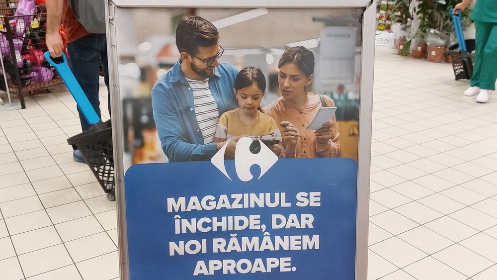 Carrefour Sun Plaza, unul dintre cele mai mari hipermarketuri din București, se închide definitiv. Reduceri în ultimele zile ale magazinului
