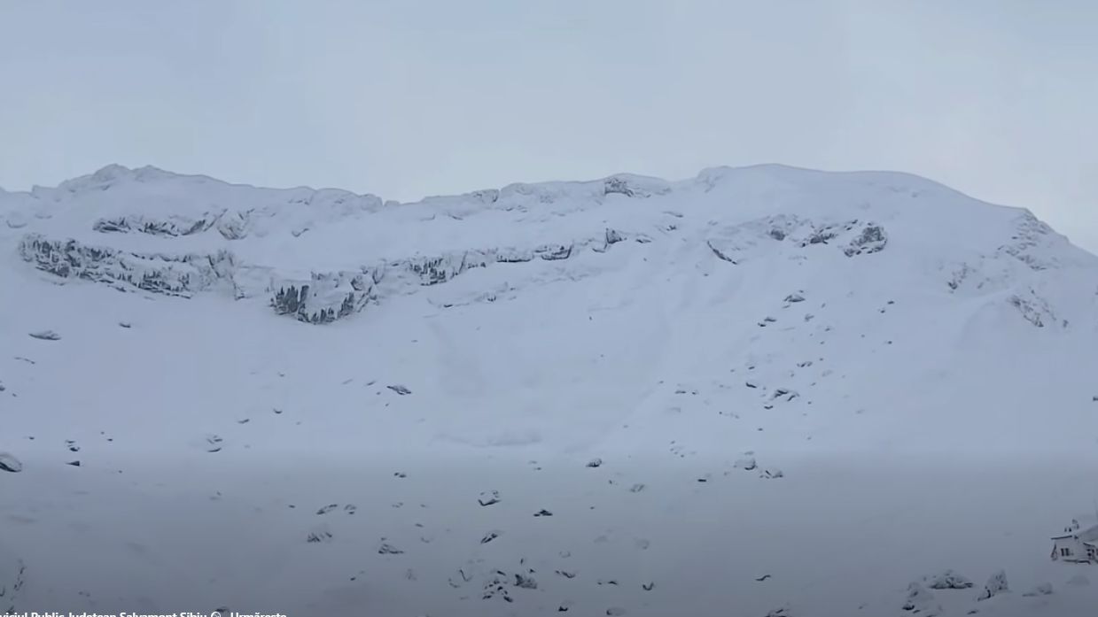 VIDEO Avalanşă de mari dimensiuni la Bâlea Lac, declanşată de doi schiori, care au scăpat nevătămaţi