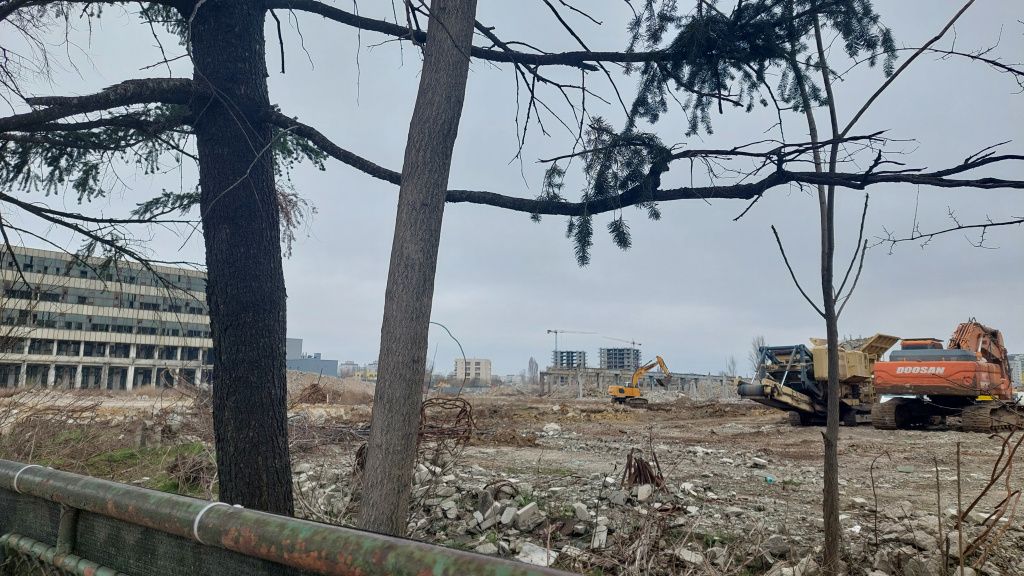 Cum arată șantierul proiectului imobiliar de 1 mld. de euro pe care Nicușor Dan vrea să-l bloche - Imagine 7