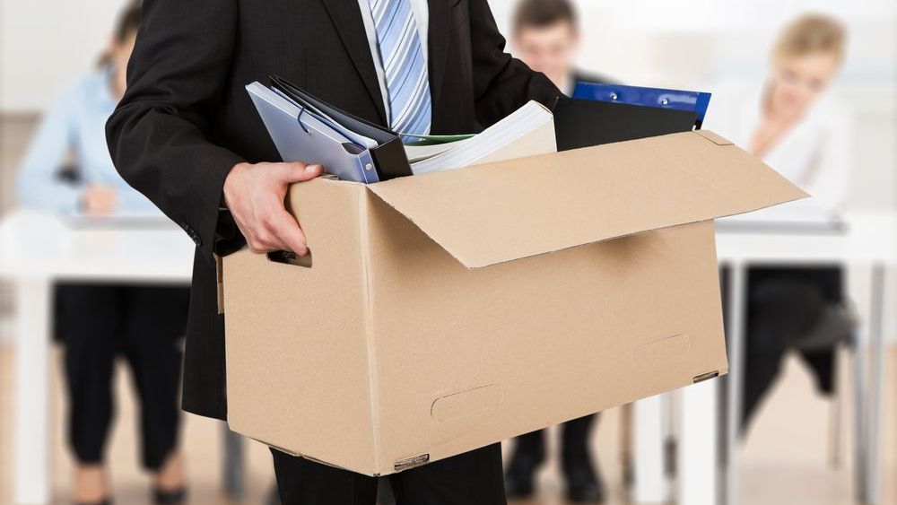 De ce renunta romanii la job in primele 100 de zile