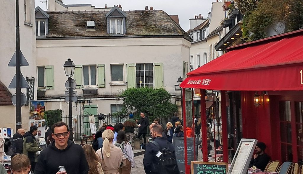 Parisul îți aduce aminte de ce România este încă la ani-lumină distanță de vest. În ciuda p - Imagine 5