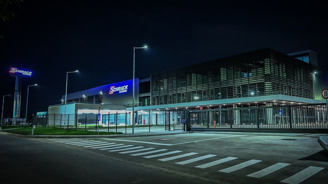 Schrack Technik raportează o creștere cu 17% a cifrei de afaceri în primele nouă luni din 2025 și anunță o serie de schimbări strategice