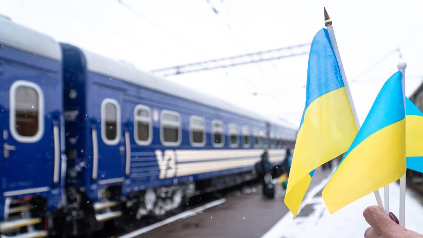 Un tren ucrainean lovit de rachetele rusești a avut întârziere doar 14 minute și a recuperat-o până la destinație