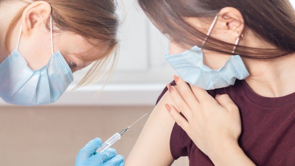 Părinții vor primi de pe 24 septembrie chestionarul de vaccinare pentru copii