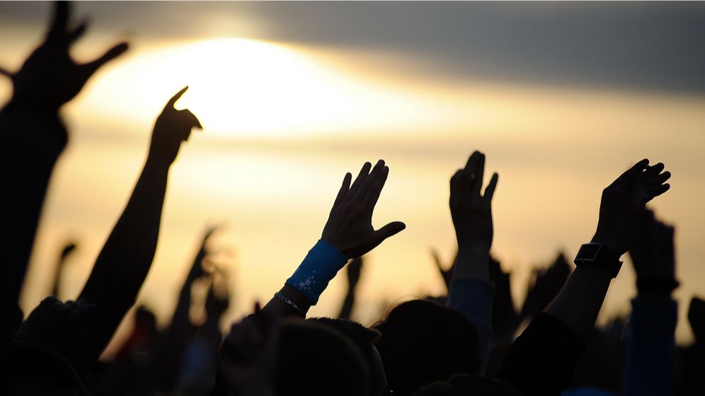 Numărul românilor care au făcut rezervări la mare s-a triplat peste noapte