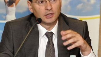 Dan Manolescu: Impozitul pe gospodarie ar putea fi implementat etapizat, prin globalizarea la nivel individual si apoi extins optional