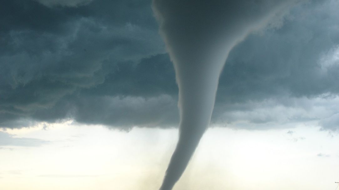 Jurnalist CNN, infectat cu noul coronavirus: Este ca o tornadă. Se învârte în tot corpul cauzând haos