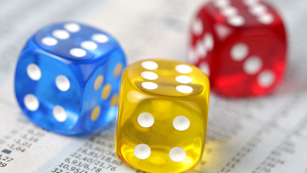 Sindicatul funcţionarilor din Camera Deputaţilor: Guvernul joacă ţara la zaruri