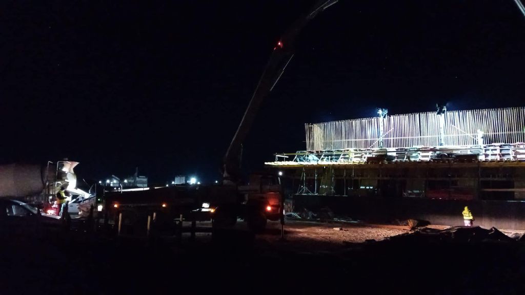 GALERIE FOTO: S-au reluat lucrările pe primele loturi din Autostrada PloieÅŸti - Buzău. Când se v - Imagine 2