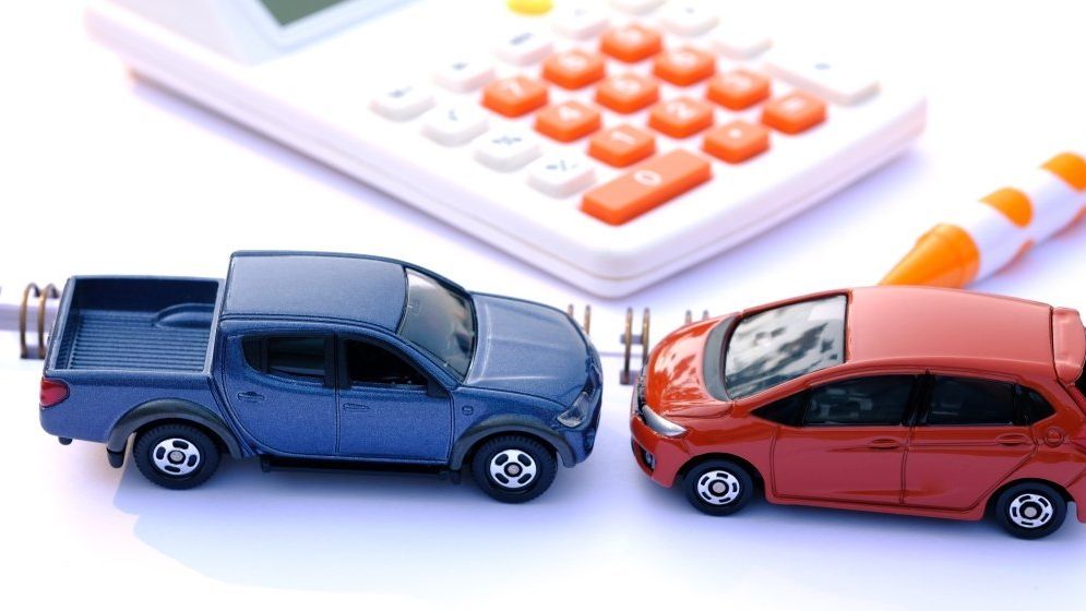 Probleme pentru posesorii de mașini din China: De ce o companie de asigurări nu mai oferă polițe pentru ele