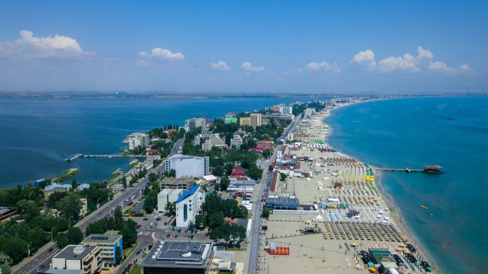 Se suspendă plata parcării pe timpul nopții la Mamaia și Constanța. Cât timp este valabilă măsura