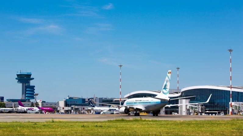Aterizare de urgență pe Aeroportul Otopeni a unui avion cu 112 pasageri la bord