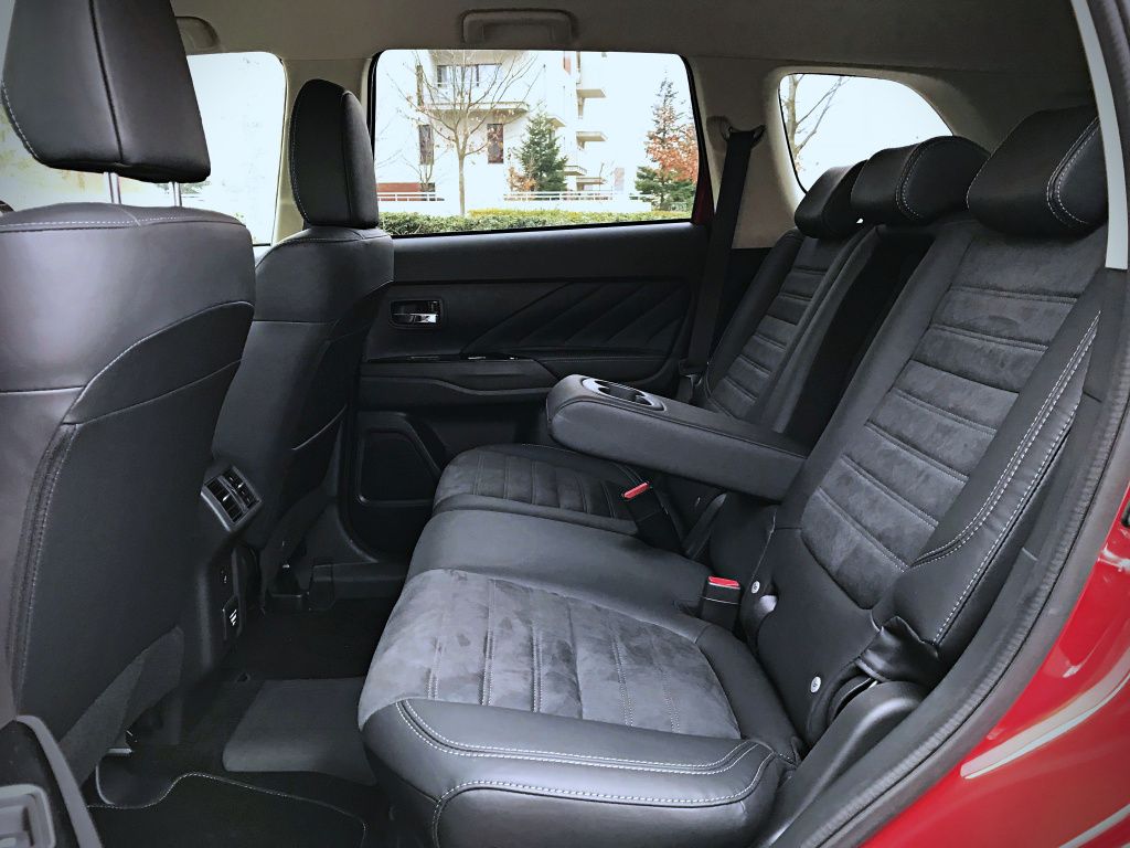 Mitsubishi Outlander PHEV - Imagine 24