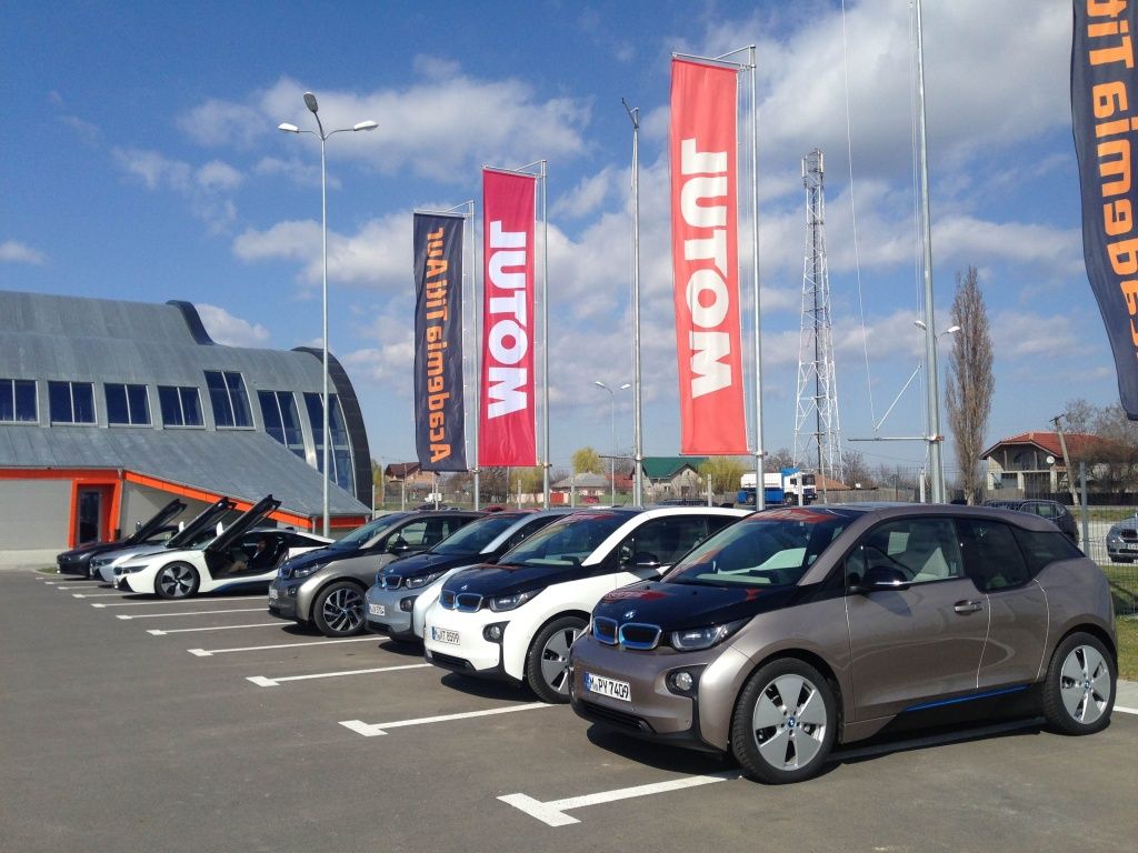 BMW i3 si i8 - Imagine 15