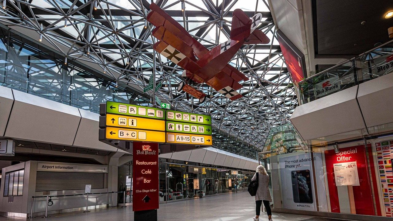 Restricții dure de sărbători, în Germania: maximum doi invitați nevaccinați la petreceri