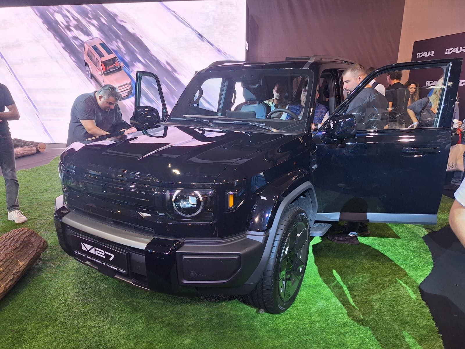 FOTO | Chinezii de la iCAUR aleg România pentru intrarea în Europa. Cât costă SUV-ul V27 - Poza 1