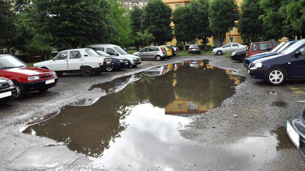 Găsirea unui loc de parcare, chinul bucureștenilor. Cât timp durează, în medie, să găsești un loc de parcare