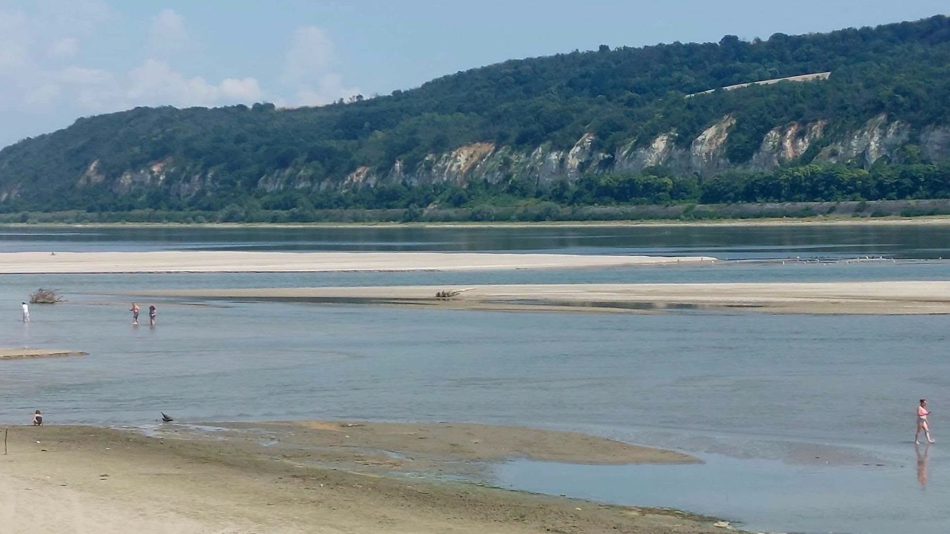 Dunărea, debite în scădere în următoarele zile. Valorile rămân mult sub media lunii octombrie