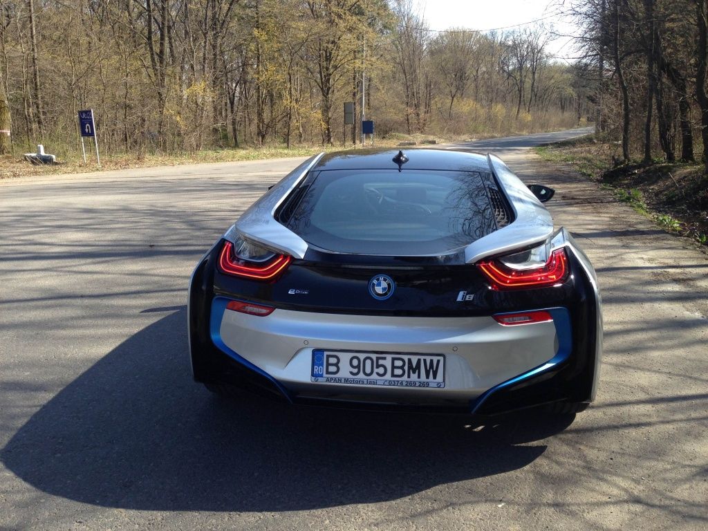 BMW i3 si i8 - Imagine 14